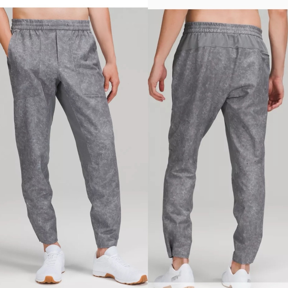 Men’s Lululemon licence to train tapered joggers track pants size m